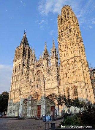 la cathédrale Notre-Dame : notre point de départ pour visiter Rouen à pied.